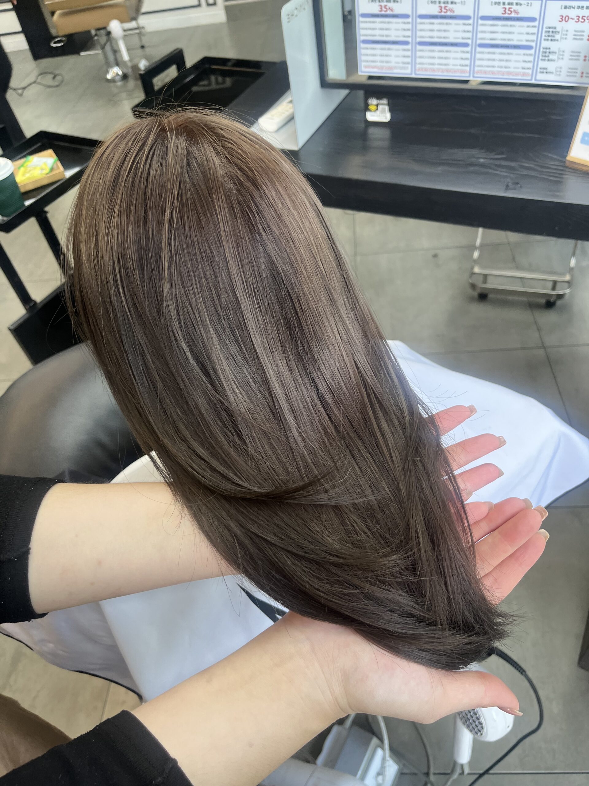 Korean Hair Trends: 9 Styles to Refresh Your Appearance 4 korean hair style 2